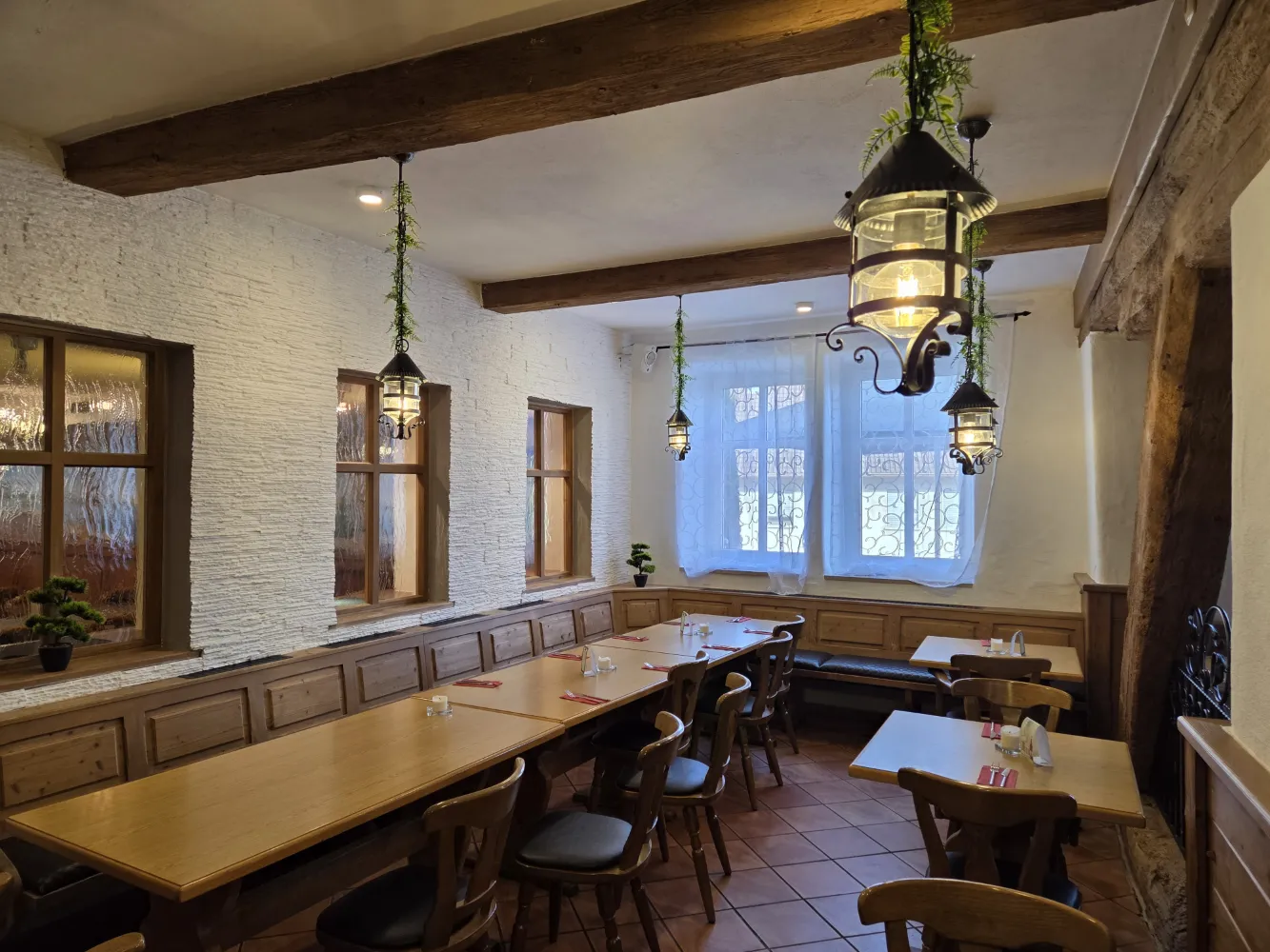 Langer Tisch